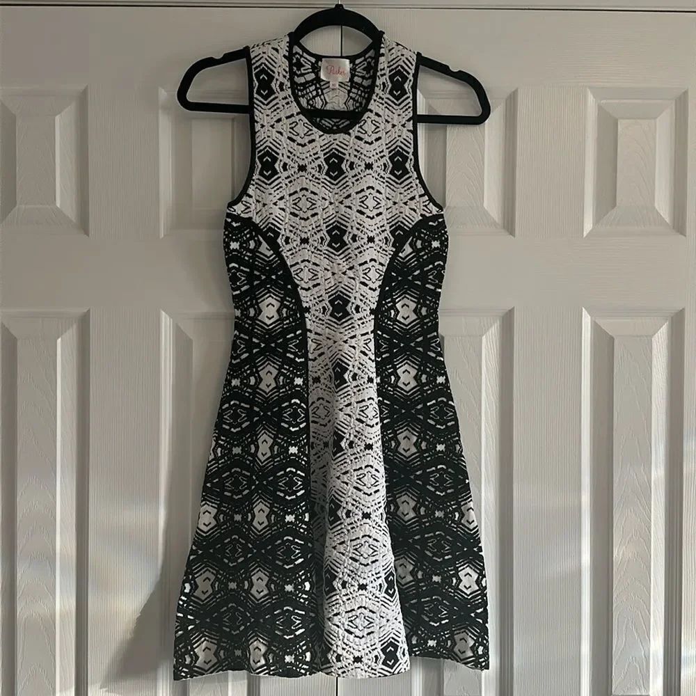 Parker Women’s Black & White Jacquard Fit & Flare Cocktail Holiday Dress Size XS - Picture 1 of 7